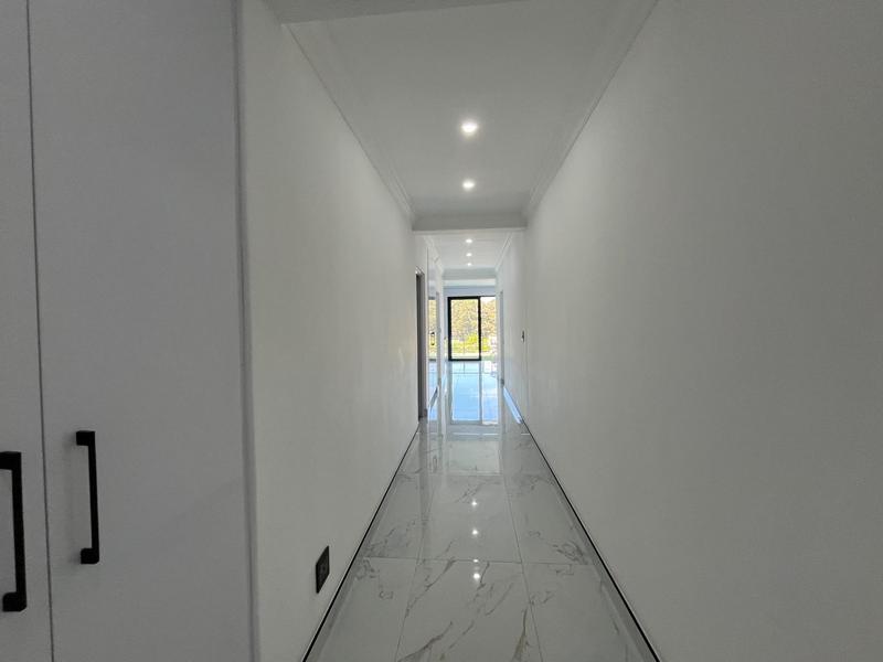 4 Bedroom Property for Sale in Helderrand Western Cape